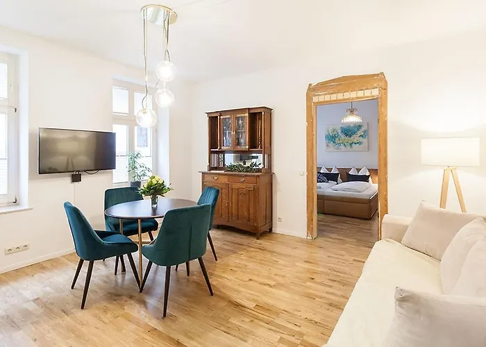 Stilvoll & Ruhig - Zentrale Top-Lage - King Bett